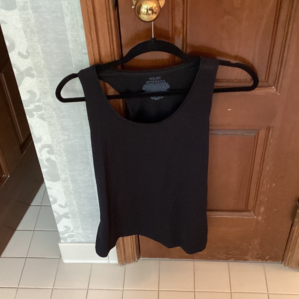 Chic Black Sleeveless Tank Top